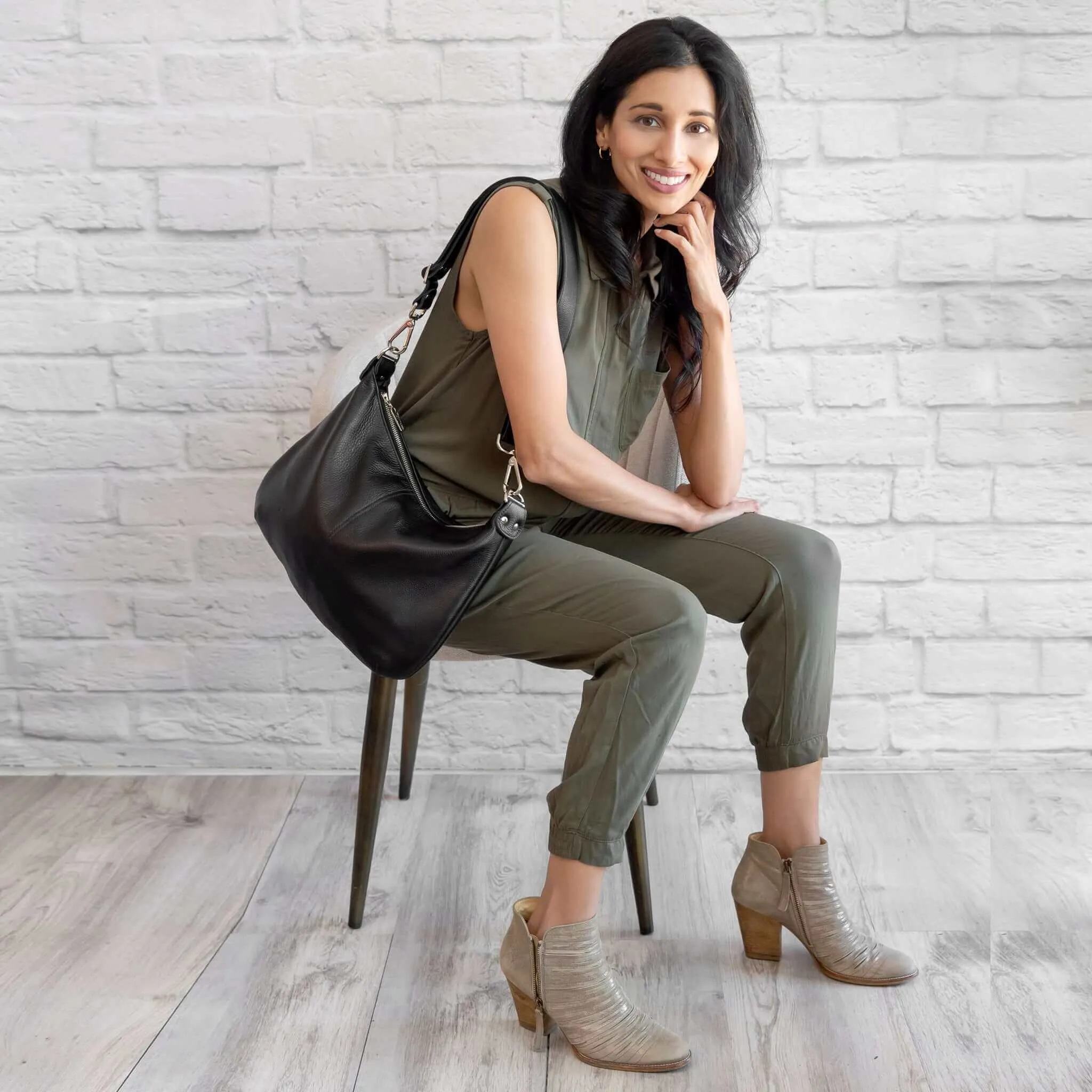 Pamela Crossbody Hobo - Noche